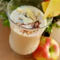 Smoothie proteico de manzana, coco y avena