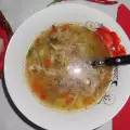 Вкусна богата пилешка супа