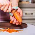 How To Easily Peel Carrots?