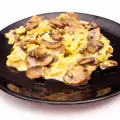 Fresh Mushrooms with Eggs