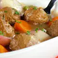 Meatballs in the Oven with Carrots and Onions