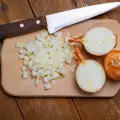 How To Easily Peel Onions?