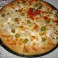 Pizza with Cauliflower and Olives