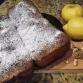 Вкусен ябълков кекс с бисквити