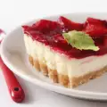 Easy Cheesecake with Strawberries