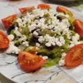 Zucchini Spaghetti mit Pesto und Champignons