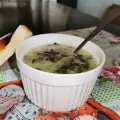 Супа с лапад и настъргани картофи