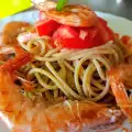 Whole Wheat Pasta with Tomatoes and Shrimp