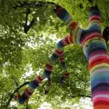 Какво е Yarn bombing?