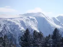 New avalanche near hut Banderitsa