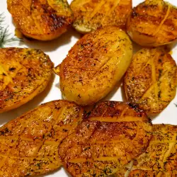 Oven-Baked Appetizing New Potatoes