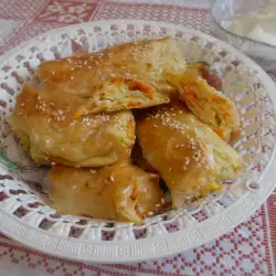 Банички с моркови и сирене