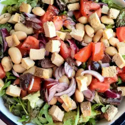 Ensalada de alubias blancas y tofu