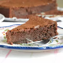 Brownie with Walnuts and Chocolate