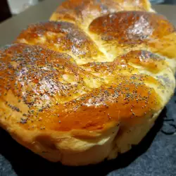 Плетен еврейски хляб (Challah)