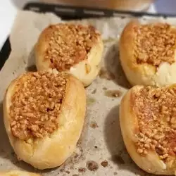 Cheddar Bread Buns with Stuffing