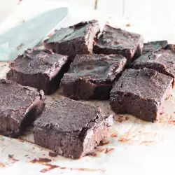 No-Bake Chocolate Chickpea Brownies