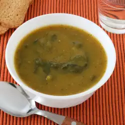 Спаначена супа с моркови и ориз