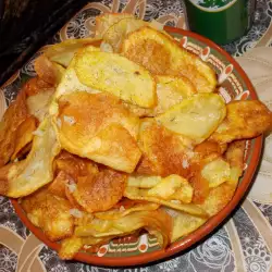 Crispy Homemade Chips with Stewed Garlic and Dill