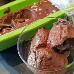 Real Homemade Chocolate Ice Cream