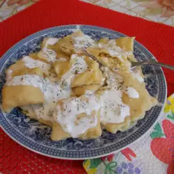 Domaći ravioli sa sosom od pavlake