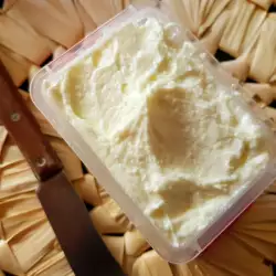 How to Make Homemade Butter