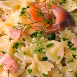 Farfalle with Smoked Salmon and Basil