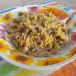 Gluten-Free Pasta with Red Lentil Sauce