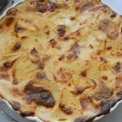 Französisches Gratin mit Käse und Sahne