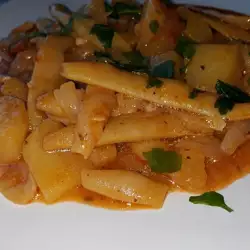 Рагу со стручковой желтой фасолью и картошкой