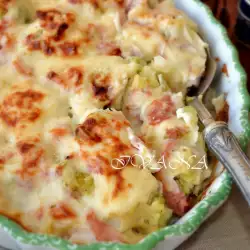 Gebackener Blumenkohl mit Béchamel und Schinken