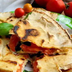 Quesadilla de tomate y queso gouda