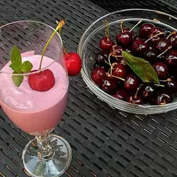 Postre de requesón y cerezas