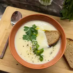 Cauliflower and Potatoes Cream Soup