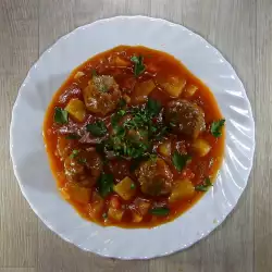 Meatballs in Vegetable Sauce