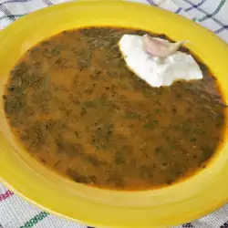 Лапад яхния с кисело мляко