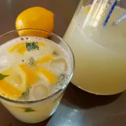 Lemonade with Sprite