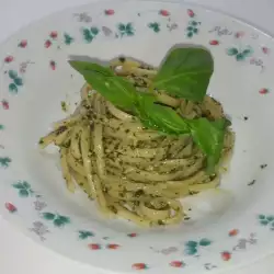 Linguinie mit Basilikumpesto