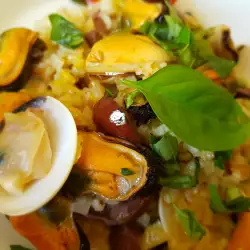 Mussels with Brown Rice and Basil