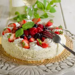 Biscuit Strawberry Cake