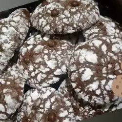 Easy Chocolate Crinkle Cookies