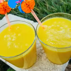 Orange and Apple Smoothie