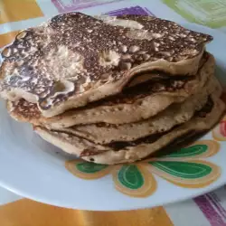 Пълнозърнести палачинки с прясно мляко