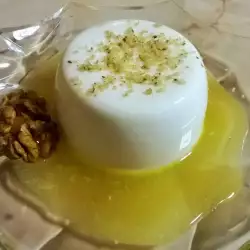 Panna Cotta with Honey and Walnuts