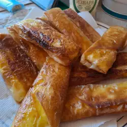 Fried Phyllo Pies with Cottage Cheese