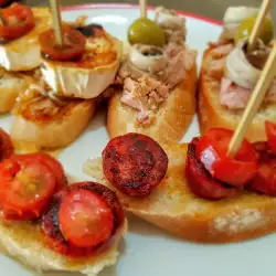 Spanische Häppchen Pinchos