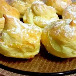 Elegantne male profiterole