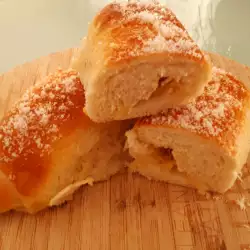 Ябълкови кифли за деца