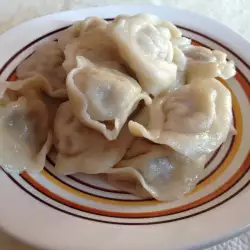 Originalrezept für Pelmeni (russische Teigtaschen)