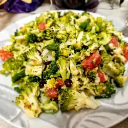 Grapefruit and Raw Broccoli Salad